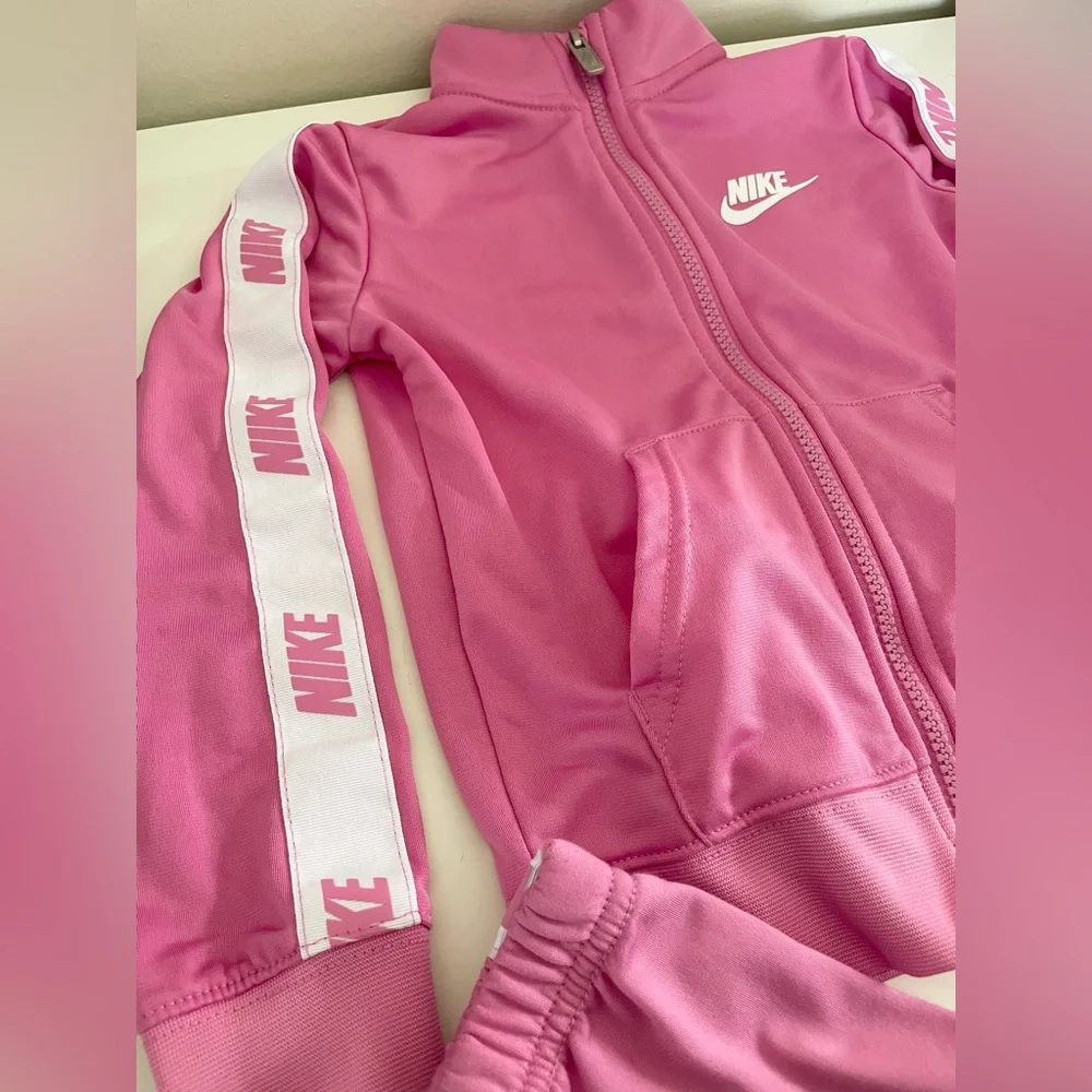 Nike Kids Pink Matching Set Zip Up Tracksuit with Logo Accents Girls 4 XS - Picture 12 of 14